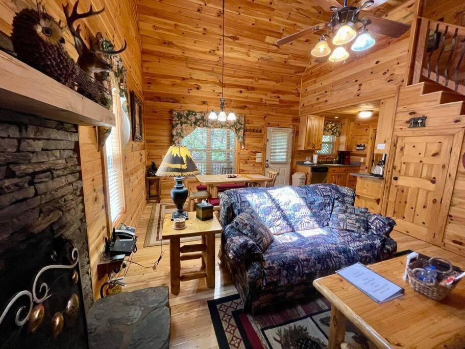Cabin 2 Bed Close To Helen Hot Tub #15 Exterior photo
