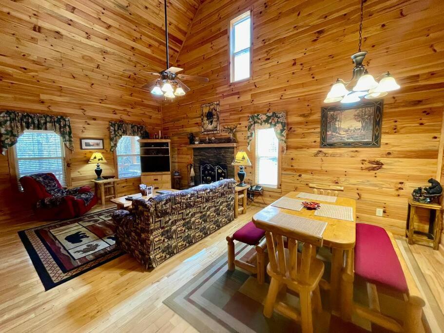 Cabin 2 Bed Close To Helen Hot Tub #15 Exterior photo